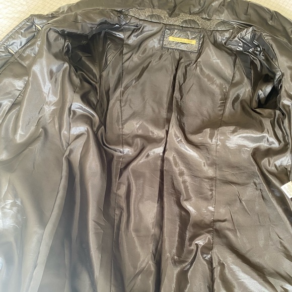 Tara Vao puffy Jacket - Picture 11 of 13